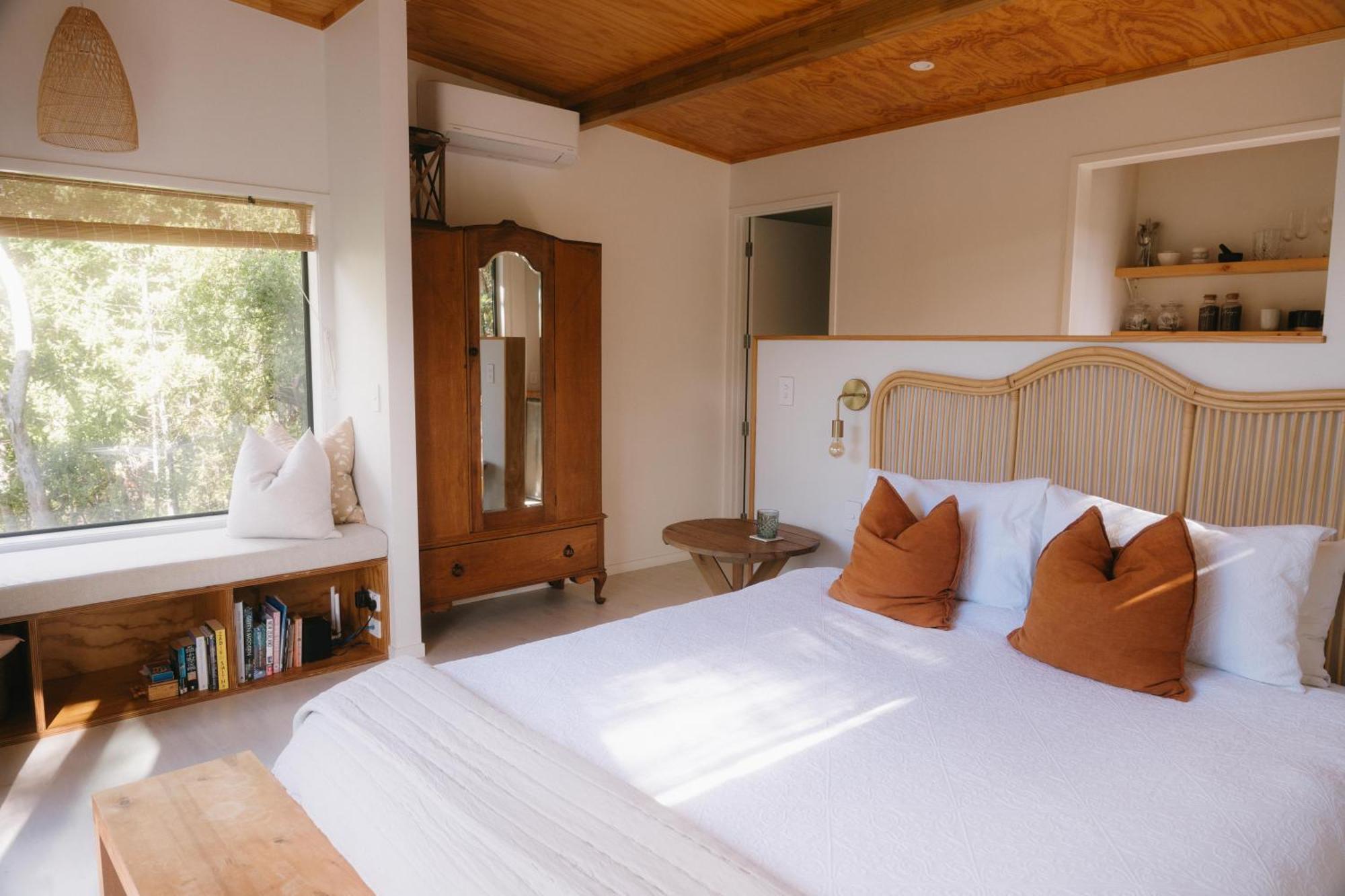 Treetop Tranquility At Rekindle Tree Houses Opua Extérieur photo