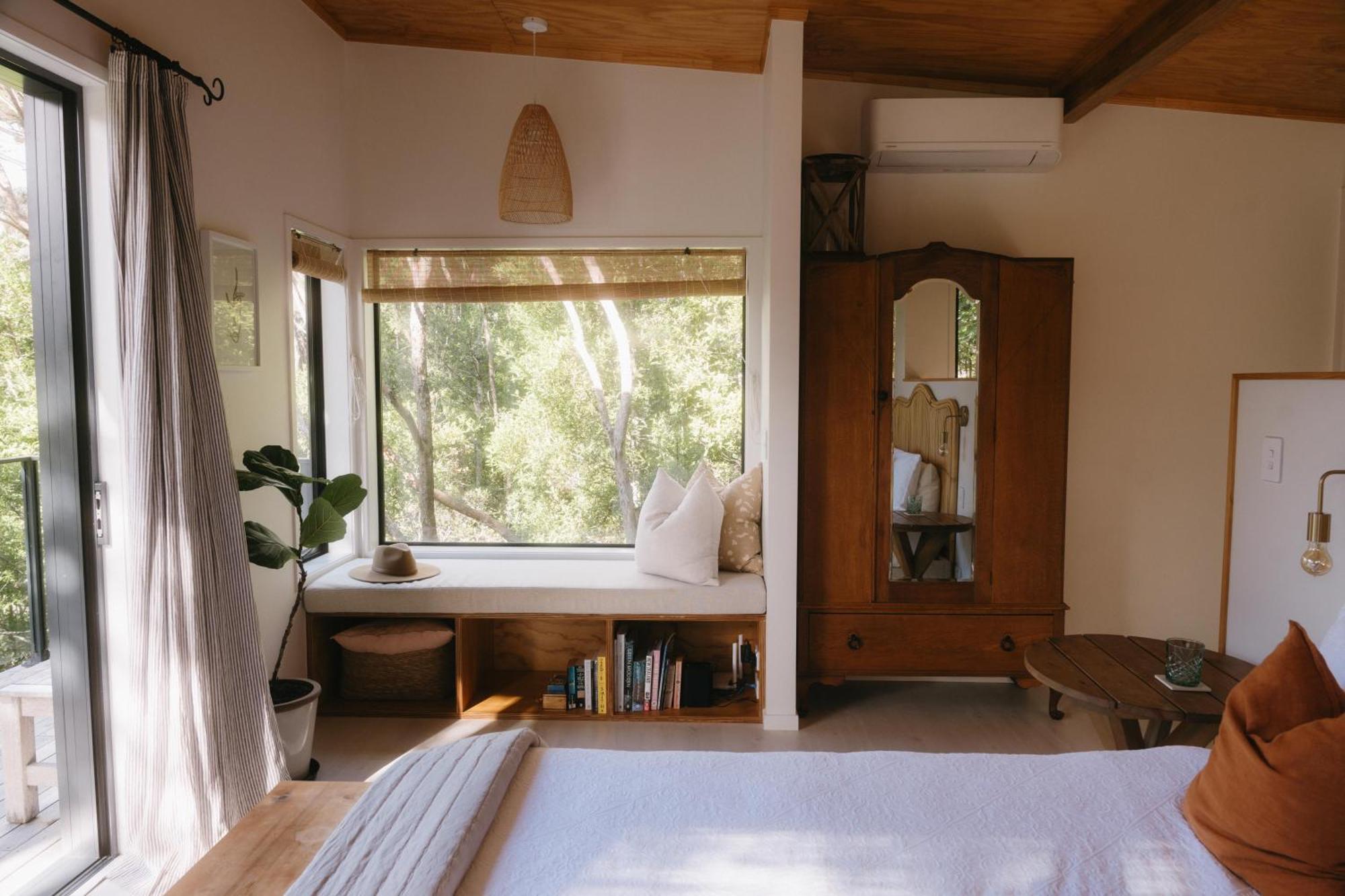 Treetop Tranquility At Rekindle Tree Houses Opua Extérieur photo